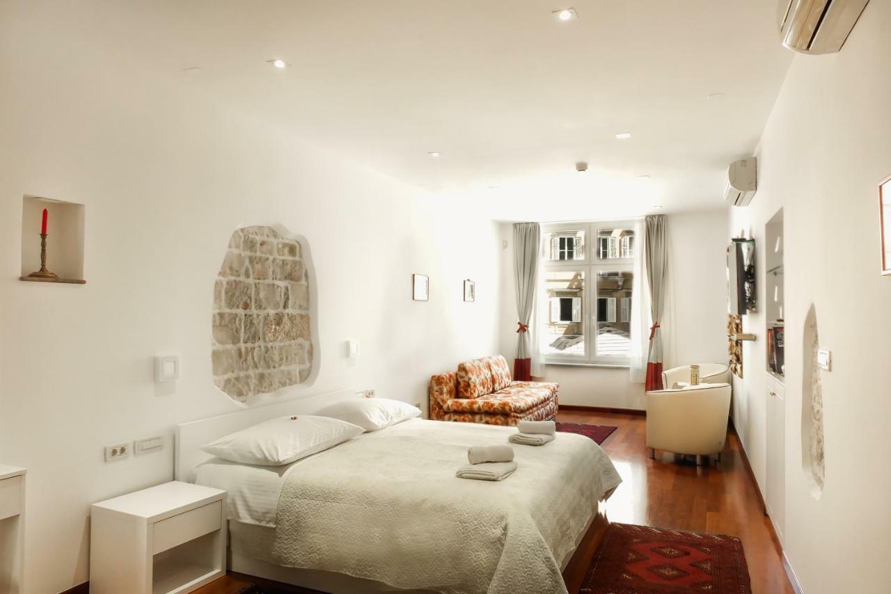 Old Square Studio Apartment Split Exteriér fotografie