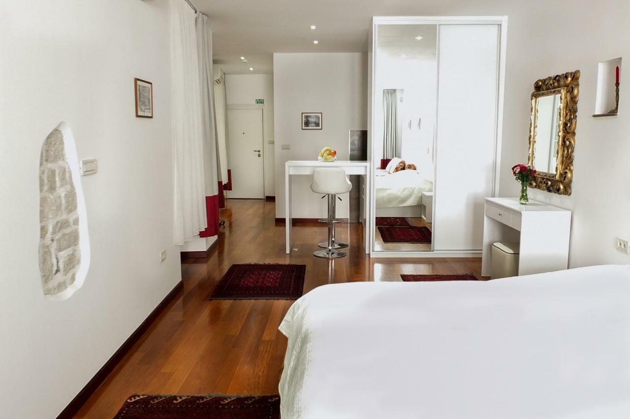 Old Square Studio Apartment Split Exteriér fotografie