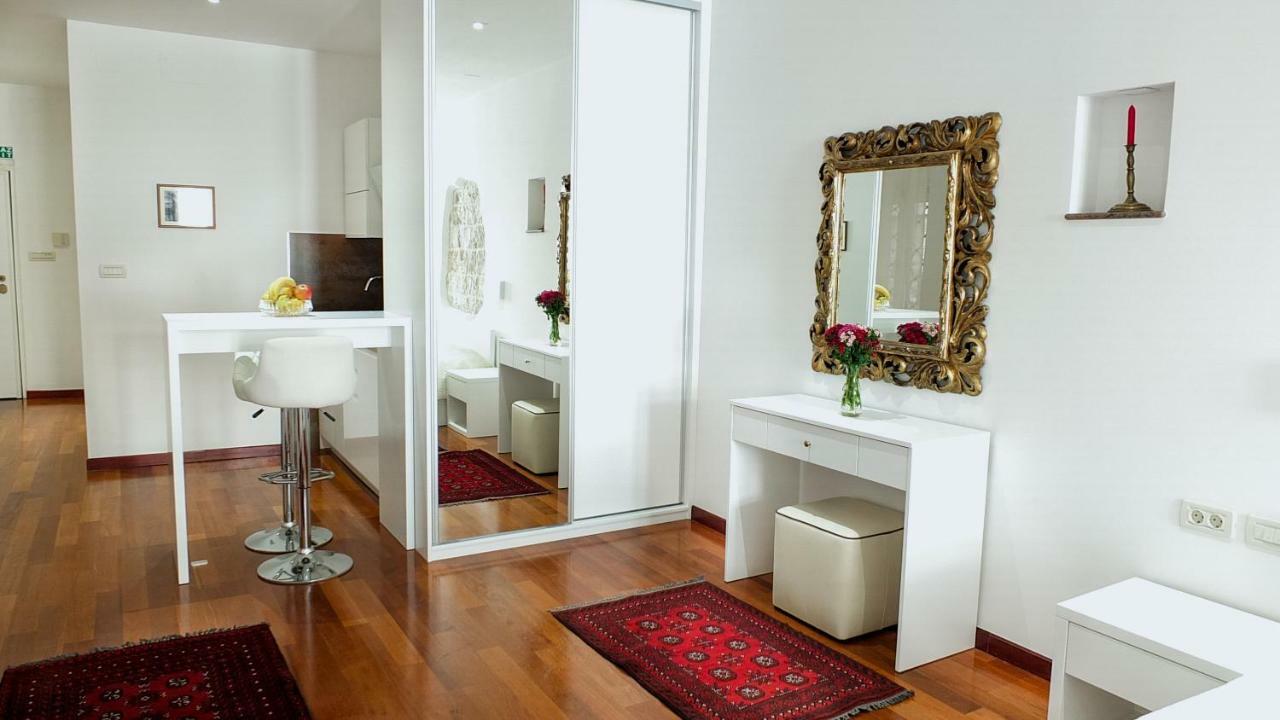 Old Square Studio Apartment Split Exteriér fotografie