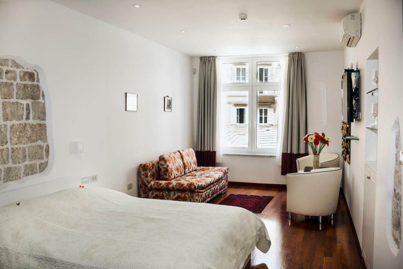 Old Square Studio Apartment Split Exteriér fotografie