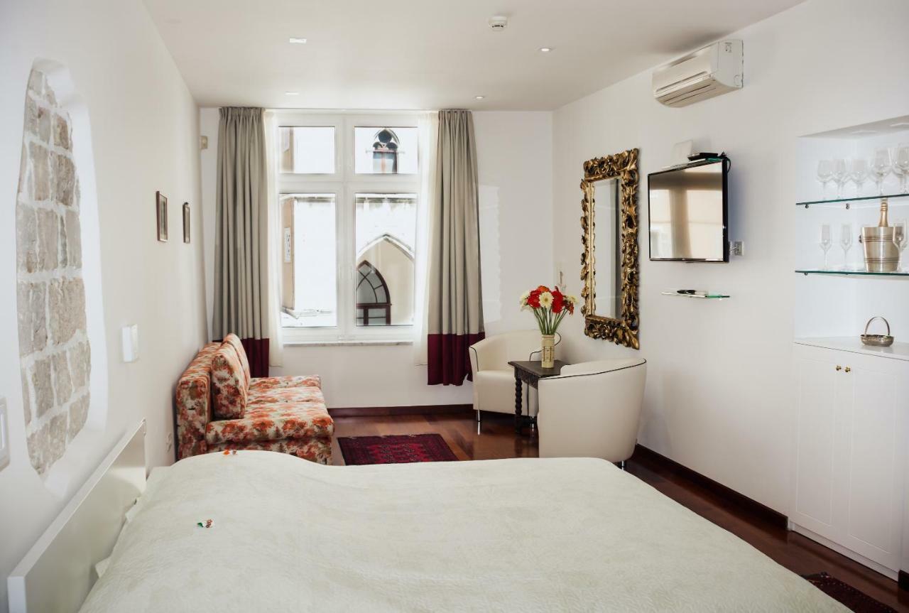 Old Square Studio Apartment Split Exteriér fotografie